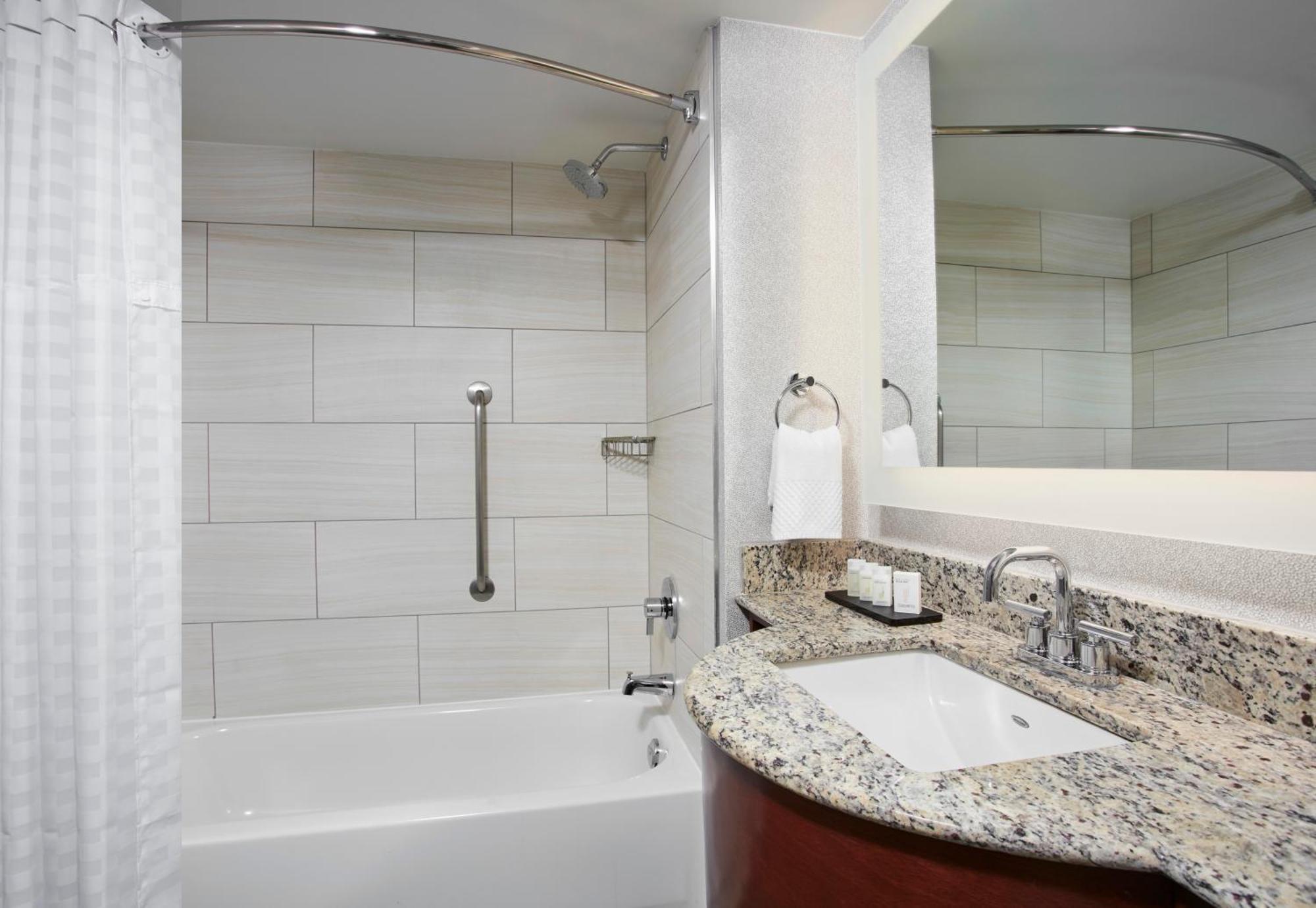 Embassy Suites By Hilton Orlando Airport Dış mekan fotoğraf